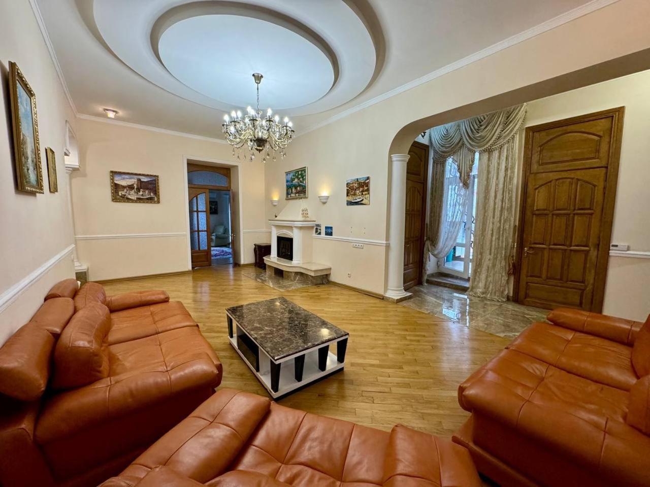 Central Apartments Odessa Extérieur photo