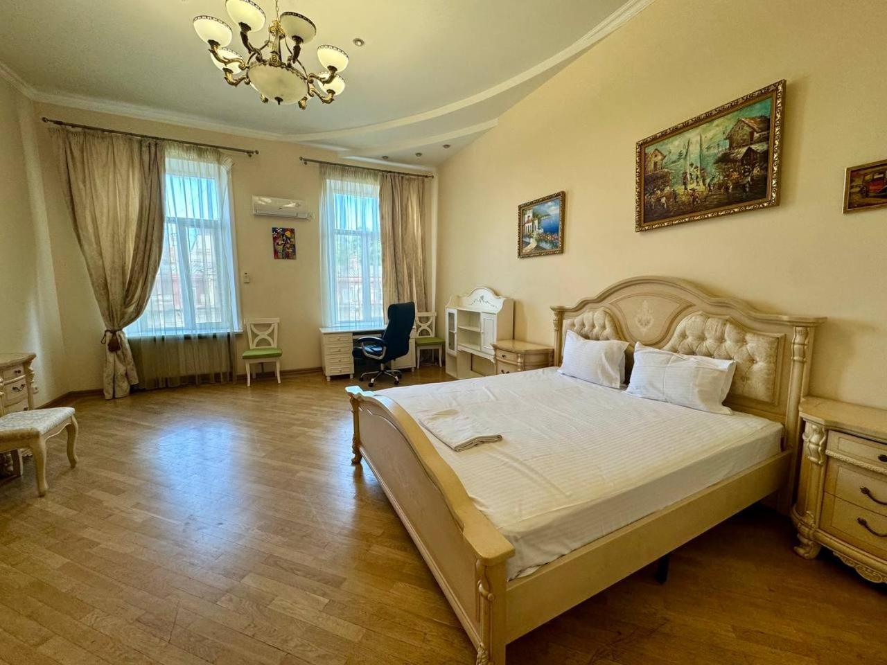 Central Apartments Odessa Extérieur photo